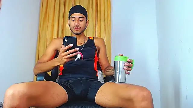 Snapshot of DanteSantoro chatting on September 25, 2025, 12:55 pm DanteSantoro online show from September 25, 2025, 12:55 pm