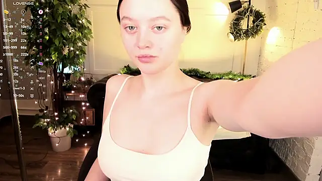 n0 nude online show from December 14, 2025, 10:54 am