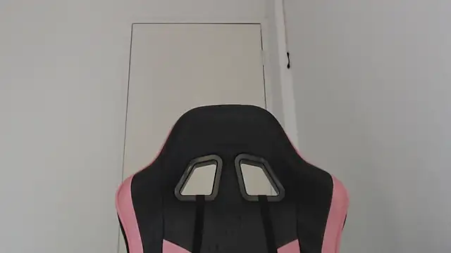 Snapshot of Emily_Guerra1 chatting on February 27, 2025, 3:15 pm Emily Guerra1 online show from February 27, 2025, 3:15 pm