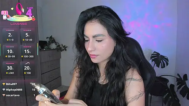 Dahian-peach online show from December 13, 2025, 8:04 pm