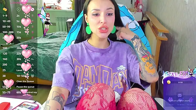 folinskayyya online show from April 13, 2026, 8:07 am