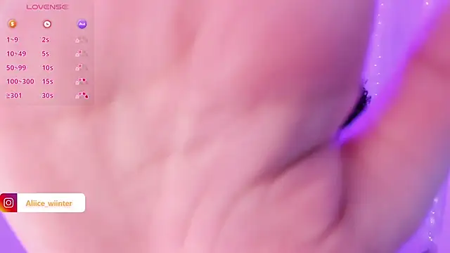 Alice winter  online show from March 20, 2025, 7:25 pm