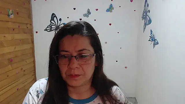 Snapshot of lilisa777 chatting on July 7, 2026, 9:02 am lilisa777 online show from July 7, 2026, 9:02 am