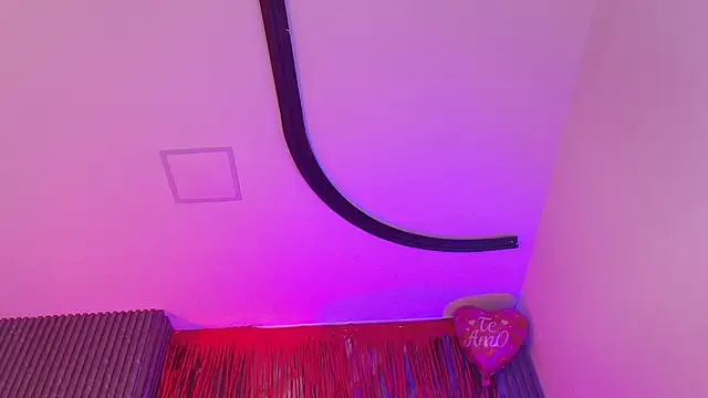 Snapshot of hot_dione chatting on February 8, 2026, 7:22 pm hot dione online show from February 8, 2026, 7:22 pm