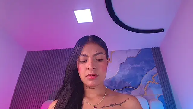 hot dione online show from April 13, 2026, 7:18 pm