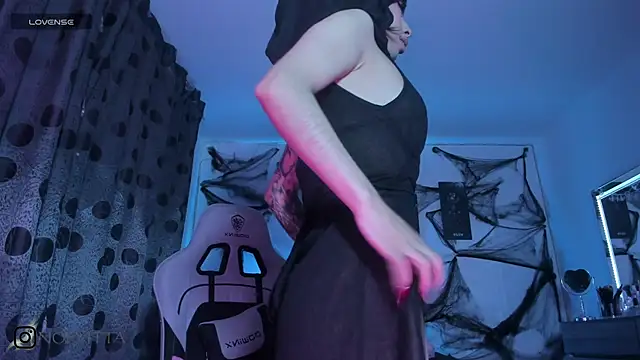 satanbabee online show from October 25, 2025, 12:21 am