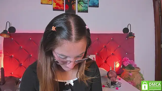 Ruth harvey  online show from April 5, 2026, 1:29 pm