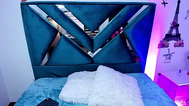 Alessandraa ferri  online show from February 23, 2025, 1:13 am