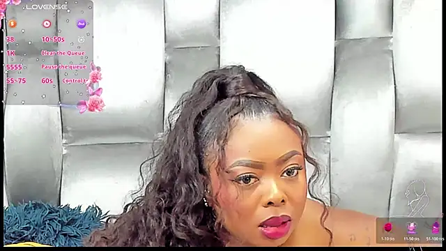 CamilaBenitez online show from March 23, 2026, 2:28 pm