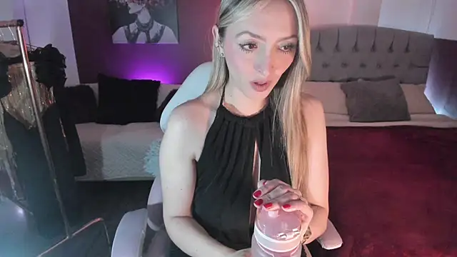 Anttonia Rose online show from March 20, 2025, 2:42 pm