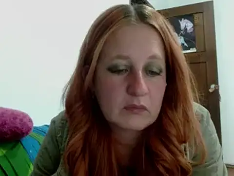 ViioletaMora online show from October 26, 2025, 4:57 am