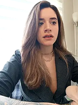 maliciaworld online show from March 7, 2025, 5:06 pm