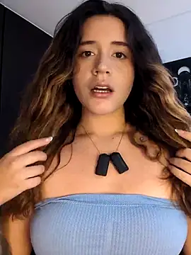 maliciaworld online show from April 2, 2026, 5:52 pm