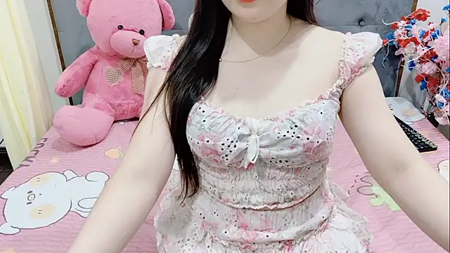 Funikio online show from April 3, 2026, 1:28 pm