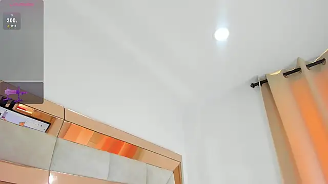 Salomethompson- online show from September 30, 2025, 6:58 pm