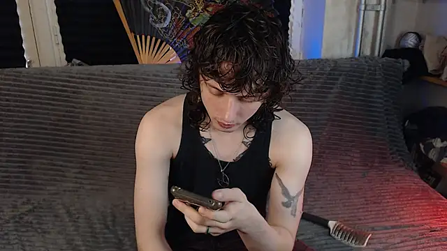 axxxturel online show from May 29, 2026, 2:23 pm