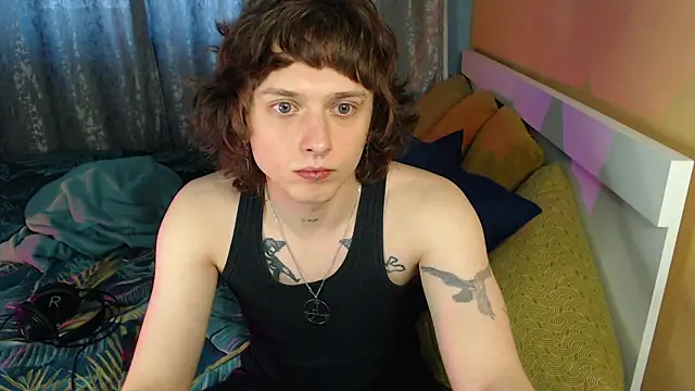 axxxturel online show from October 13, 2025, 4:47 am