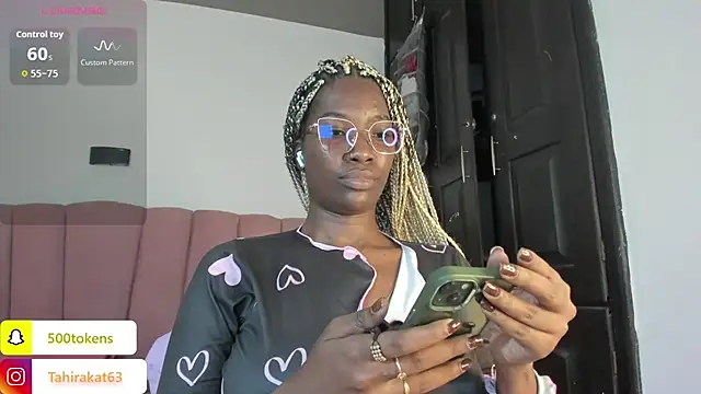 Snapshot of Tahira_21_ chatting on July 21, 2026, 8:21 pm Tahira 21 online show from July 21, 2026, 8:21 pm