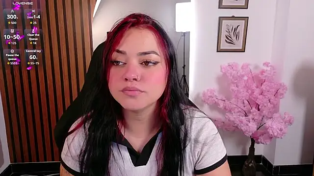 Melany 07 online show from February 10, 2026, 1:26 am