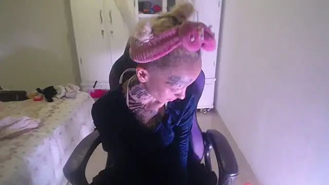 barbara anal squirt  online show from October 21, 2025, 4:56 am