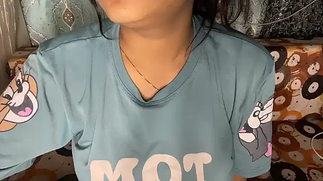 shuhana  online show from November 16, 2025, 2:05 am