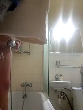 Snapshot of TheHardone_29 chatting on February 11, 2025, 11:44 pm TheHardone 29 online show from February 11, 2025, 11:44 pm