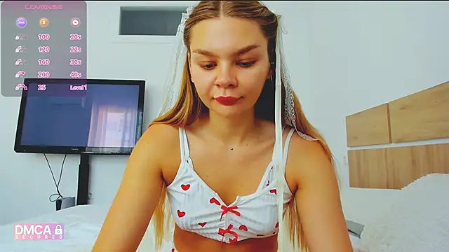 Molly sweetie online show from June 6, 2026, 6:40 am