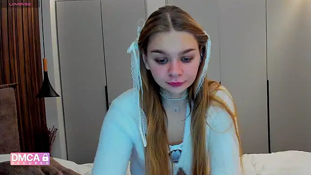 Molly sweetie online show from November 20, 2025, 7:20 am