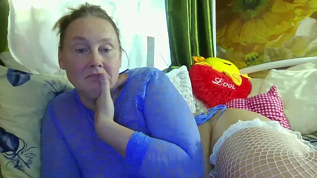 Snapshot of pussykroshka chatting on September 12, 2025, 3:01 pm pussykroshka online show from September 12, 2025, 3:01 pm