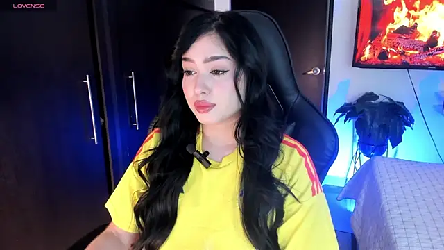Snapshot of Abbye_blue01 chatting on June 18, 2026, 10:37 pm Abbye blue01 online show from June 18, 2026, 10:37 pm