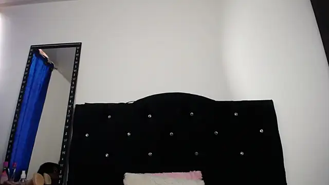 Snapshot of sweet_skylove_ chatting on February 21, 2026, 9:50 pm sweet skylove online show from February 21, 2026, 9:50 pm