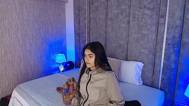 GiselOrtiz online show from February 27, 2026, 12:05 pm