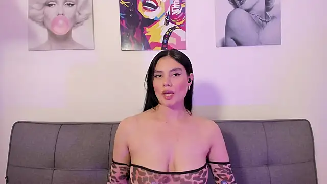 Snapshot of Maylin_Garcia chatting on July 18, 2026, 7:44 pm Maylin Garcia online show from July 18, 2026, 7:44 pm