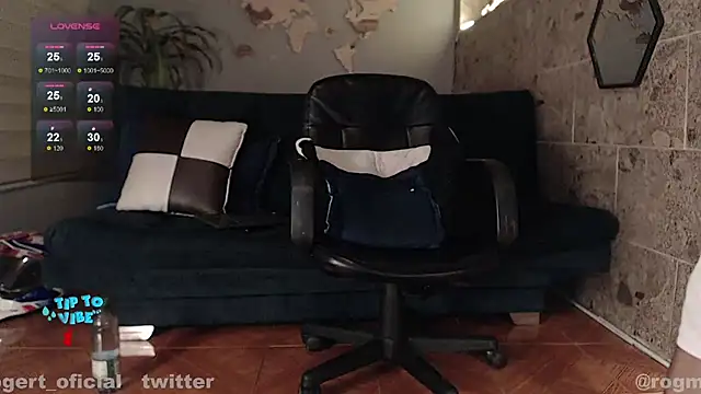 Snapshot of rogert_xx chatting on January 31, 2025, 1:22 am rogert xx online show from January 31, 2025, 1:22 am