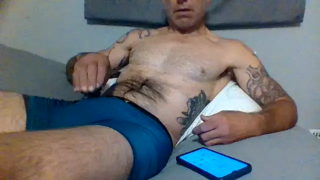 Snapshot of Pcsammy73 chatting on April 10, 2026, 3:08 pm Pcsammy73 online show from April 10, 2026, 3:08 pm