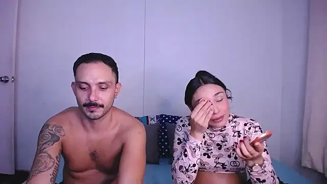 Snapshot of _joanne_and_oliver_ chatting on April 22, 2026, 12:17 am joanne and oliver online show from April 22, 2026, 12:17 am