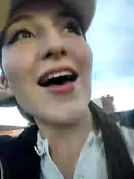  Lalaa online show from December 22, 2024, 10:25 pm