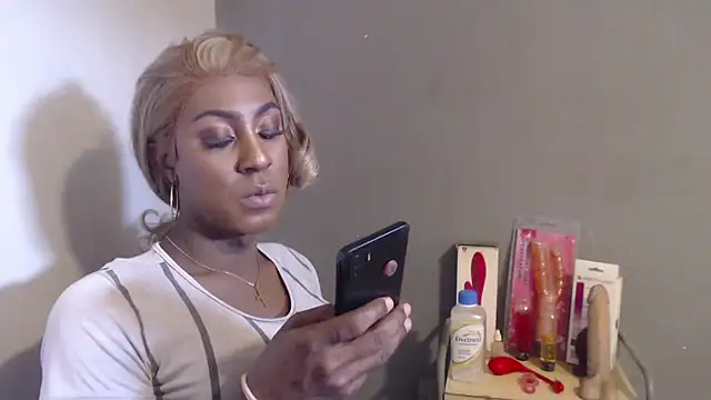 Amazing12inch online show from March 6, 2026, 8:59 pm