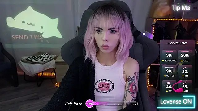 Kerry Kirk online show from November 18, 2025, 10:13 pm