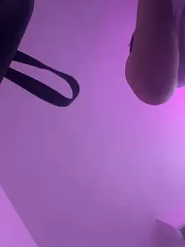 ValerieHilton online show from January 14, 2026, 9:40 pm