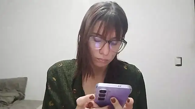 Snapshot of Luna-e-Franco1 chatting on March 1, 2026, 12:10 am Luna-e-Franco1 online show from March 1, 2026, 12:10 am