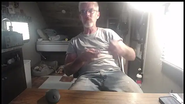 Di9ital069 online show from October 3, 2025, 5:25 pm