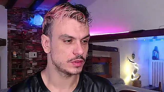 Snapshot of cek_186 chatting on March 14, 2025, 8:28 pm cek 186 online show from March 14, 2025, 8:28 pm