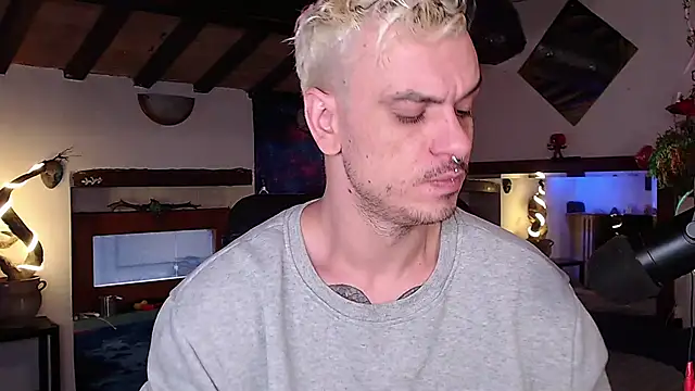 Snapshot of cek_186 chatting on February 19, 2025, 7:28 am cek 186 online show from February 19, 2025, 7:28 am