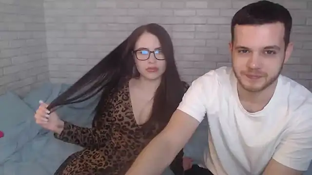 Fuckyoursecretary69 online show from February 16, 2025, 2:21 pm