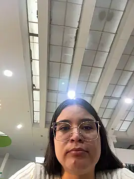 CamilaSofiia online show from January 5, 2026, 10:35 pm