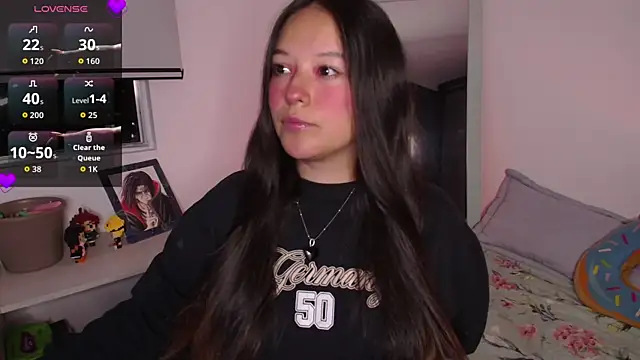 Snapshot of Lexie_Thompson10 chatting on October 15, 2025, 11:13 pm Lexie Thompson10 online show from October 15, 2025, 11:13 pm