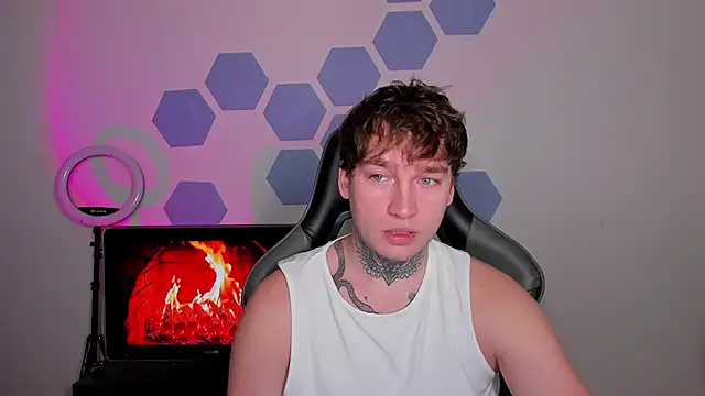 Chris Tyson online show from November 6, 2025, 3:10 am