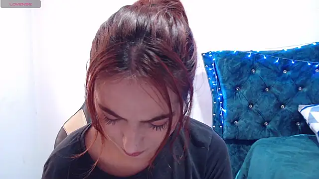 Kate lorens9 online show from March 13, 2025, 5:28 pm