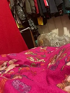 Snapshot of A6229 chatting on February 21, 2025, 10:15 pm A6229 online show from February 21, 2025, 10:15 pm